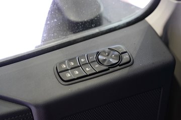 ��������M5000C 9.9L���� 480���� 6X4 ��ʿ��12�� ǣ����ͼƬ