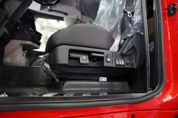 ��������M5000C 9.9L���� 480���� 6X4 ��ʿ��12�� ǣ����ͼƬ