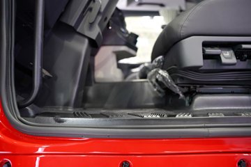 ��������M5000C 9.9L���� 480���� 6X4 ��ʿ��12�� ǣ����ͼƬ