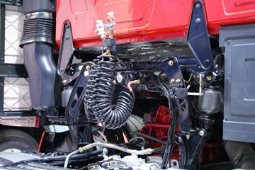 ��������M5000C 9.9L���� 480���� 6X4 ��ʿ��12�� ǣ����ͼƬ