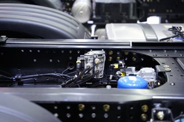 ��������M5000C 9.9L���� 480���� 6X4 ��ʿ��12�� ǣ����ͼƬ