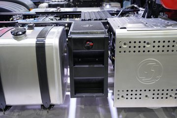 ��������M5000C 9.9L���� 480���� 6X4 ��ʿ��12�� ǣ����ͼƬ