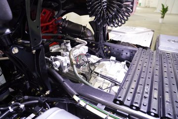 ��������M5000C 9.9L���� 480���� 6X4 ��ʿ��12�� ǣ����ͼƬ