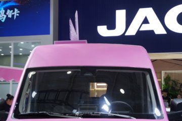 Van宝路&nbsp;电动封闭厢货外观图片