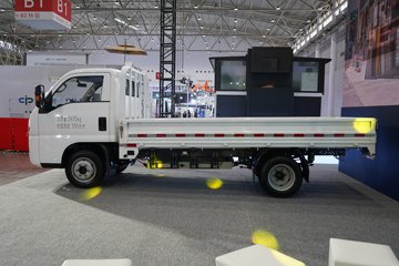 ���ǵ�T4 �Ƽ��� 3.815�׵��Ŵ��綯�����Ῠ ����62.4kWhͼƬ