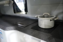 海珀特H49&nbsp;电动牵引车驾驶室图片