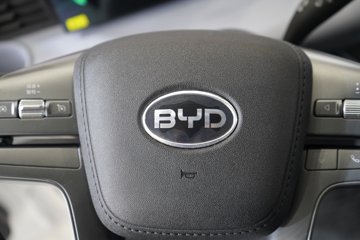 ���ǵ�T4 �Ƽ��� 3.815�׵��Ŵ��綯��ʽ�Ῠ ����62.4kWhͼƬ