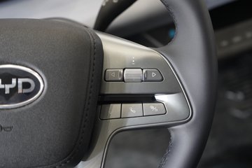 ���ǵ�T4 �Ƽ��� 3.815�׵��Ŵ��綯��ʽ�Ῠ ����62.4kWhͼƬ