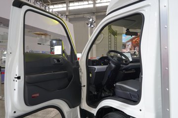 ���ǵ�T4 �Ƽ��� 3.815�׵��Ŵ��綯��ʽ�Ῠ ����62.4kWhͼƬ