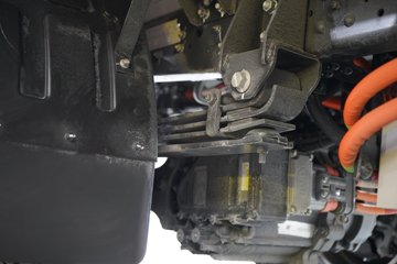 ���ǵ�T4 �Ƽ��� 3.815�׵��Ŵ��綯��ʽ�Ῠ ����62.4kWhͼƬ