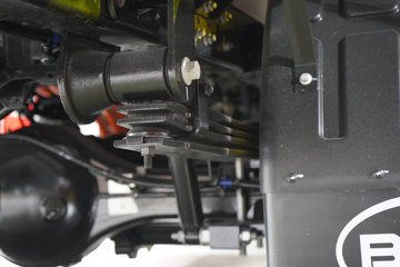 ���ǵ�T4 �Ƽ��� 3.815�׵��Ŵ��綯��ʽ�Ῠ ����62.4kWhͼƬ