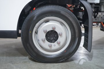 ���ǵ�T4 �Ƽ��� 3.815�׵��Ŵ��綯��ʽ�Ῠ ����62.4kWhͼƬ