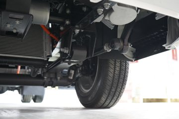 ���ǵ�T4 �Ƽ��� 3.815�׵��Ŵ��綯��ʽ�Ῠ ����62.4kWhͼƬ