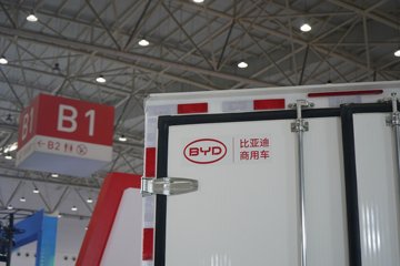 ���ǵ�T4 �Ƽ��� 3.815�׵��Ŵ��綯��ʽ�Ῠ ����62.4kWhͼƬ
