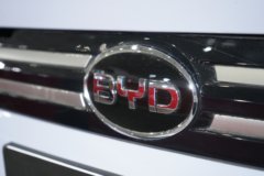 比亚迪T4 财富版 3.815米单排纯电动栏板轻卡 弗迪62.3kWh