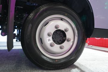 ���ǵ�T4 �Ƹ��� 3.815�׵��Ŵ��綯�����Ῠ ����62.3kWhͼƬ