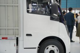 坤鹏ET9&nbsp;电动载货车外观图片