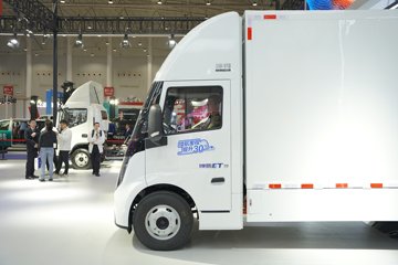 ��������ET9  ������ 4.15�׵��Ŵ��綯��ʽ�Ῠ ����ʱ��120.27kWhͼƬ