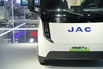 ��������ET9  ������ 4.15�׵��Ŵ��綯��ʽ�Ῠ ����ʱ��120.27kWhͼƬ