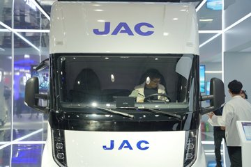 ��������ET9  ������ 4.15�׵��Ŵ��綯��ʽ�Ῠ ����ʱ��120.27kWhͼƬ