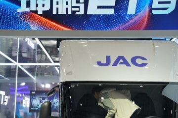 ��������ET9  ������ 4.15�׵��Ŵ��綯��ʽ�Ῠ ����ʱ��120.27kWhͼƬ