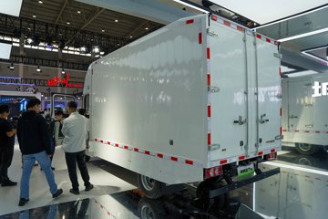 ��������ET9  ������ 4.15�׵��Ŵ��綯��ʽ�Ῠ ����ʱ��120.27kWhͼƬ