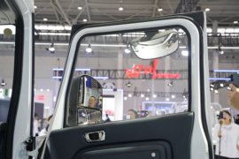 坤鹏ET9&nbsp;电动载货车驾驶室图片