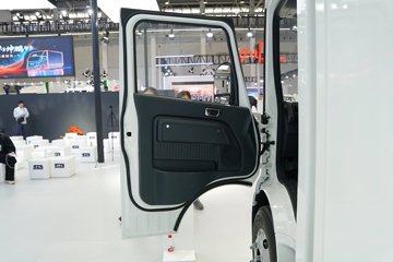 ��������ET9  ������ 4.15�׵��Ŵ��綯��ʽ�Ῠ ����ʱ��120.27kWhͼƬ