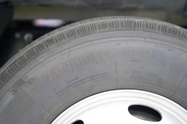 坤鹏ET9&nbsp;电动载货车底盘图片