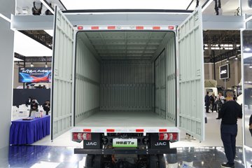 ��������ET9  ������ 4.15�׵��Ŵ��綯��ʽ�Ῠ ����ʱ��120.27kWhͼƬ