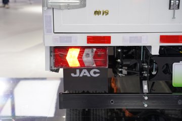 ��������ET9  ������ 4.15�׵��Ŵ��綯��ʽ�Ῠ ����ʱ��120.27kWhͼƬ