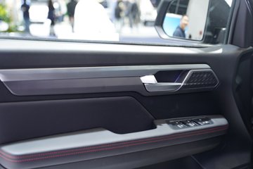 ����Ƥ����; ħ�� 2T���� 170���� �Զ����� ��Ӫ��ͼƬ