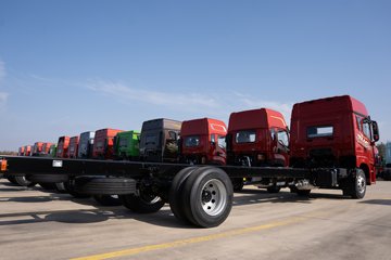 解放JH6&nbsp;冷藏车外观图片