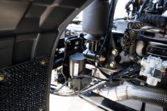 青岛解放JH6 300马力 4X2 柴油 9.7米冷藏车