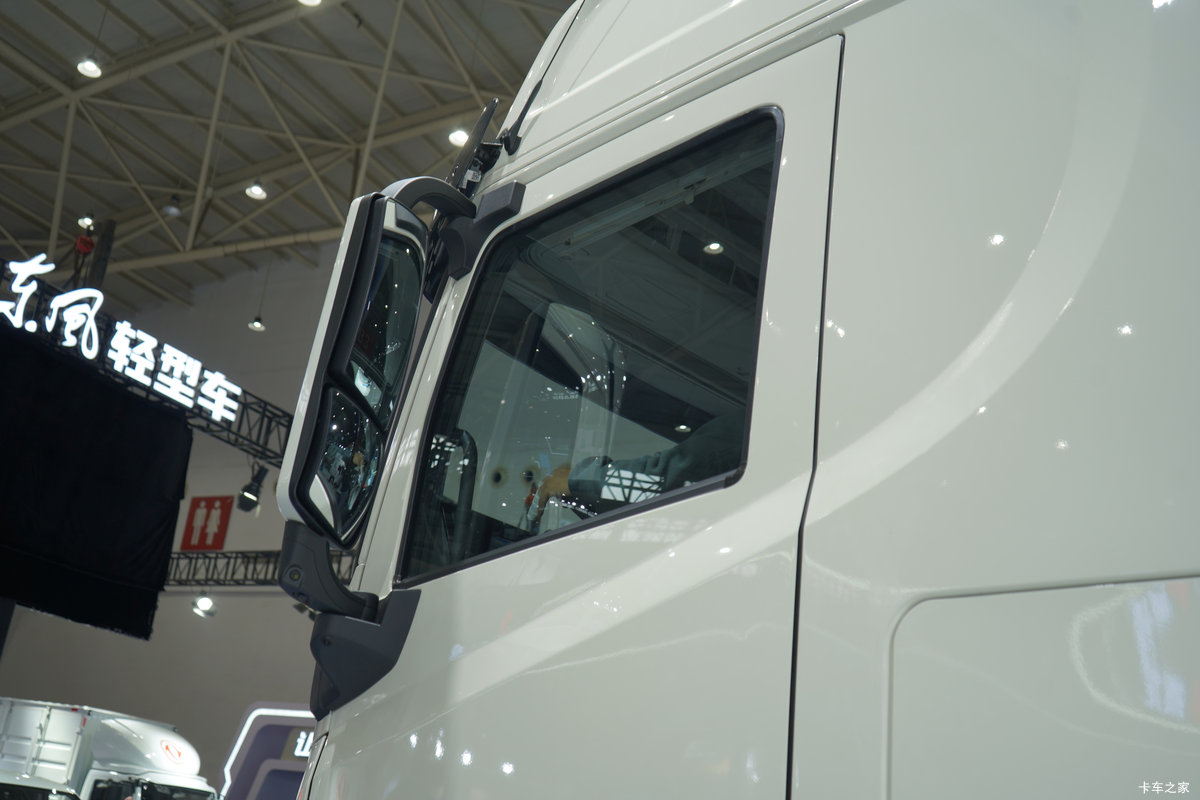 ���������콢GX 4X2 ��ȼ�ϵ��ǣ���� 99kWh���