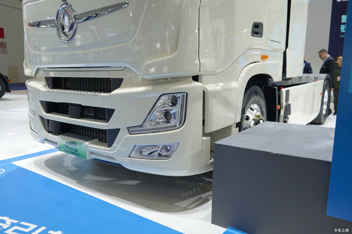 ���������콢GX 4X2 ��ȼ�ϵ��ǣ���� 99kWh���