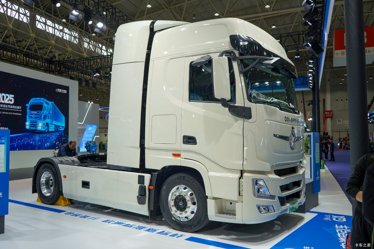 ���������콢GX 4X2 ��ȼ�ϵ��ǣ���� 99kWh���