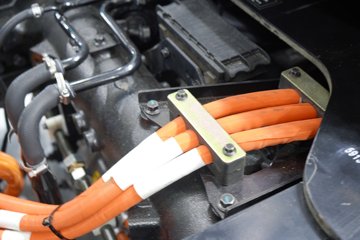 ���������콢GX 4X2 ��ȼ�ϵ��ǣ���� 99kWhͼƬ