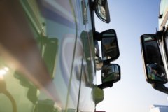 青岛解放JH6 智越版 12.5L柴油 580马力 6X4 法士特16档 AMT自动档 牵引车 青岛解放JH6 智越版 12.5L柴油 580马力 6X4 法士特16档 AMT自动档 牵引车