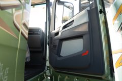 青岛解放JH6 智越版 12.5L柴油 580马力 6X4 法士特16档 AMT自动档 牵引车 青岛解放JH6 智越版 12.5L柴油 580马力 6X4 法士特16档 AMT自动档 牵引车