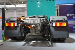 载合汽车 超长续航版 4X2 燃料电池牵引车 宁德时代600kWh