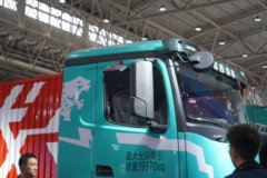 载合汽车 轻量侠 6X4 平顶纯电动牵引车 亿纬600kWh