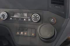 载合汽车 轻量侠 6X4 平顶纯电动牵引车 亿纬600kWh