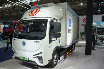 东风EV360 4X2 4.1米单排纯电动冷藏车 宁德时代81.14kWh