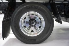 东风EV360 4X2 4.1米单排纯电动冷藏车 宁德时代81.14kWh 东风EV360 4X2 4.1米单排纯电动冷藏车 宁德时代81.14kWh