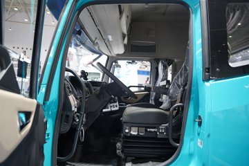 ��������KL 6X4 ���̻춯ǣ���� ����ʱ��78.3kWhͼƬ