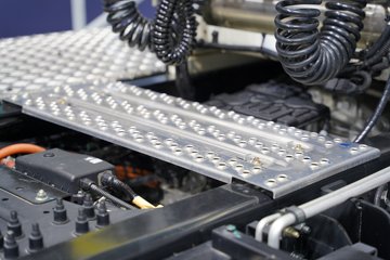 ��������KL 6X4 ���̻춯ǣ���� ����ʱ��78.3kWhͼƬ