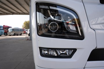 �ൺ��� JH6�ؿ� ������ 590���� 6X4 LNG�Զ���Σ��Ʒǣ����ͼƬ