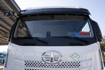 �ൺ��� JH6�ؿ� ������ 590���� 6X4 LNG�Զ���Σ��Ʒǣ����ͼƬ