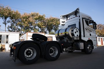 �ൺ��� JH6�ؿ� ������ 590���� 6X4 LNG�Զ���Σ��Ʒǣ����ͼƬ